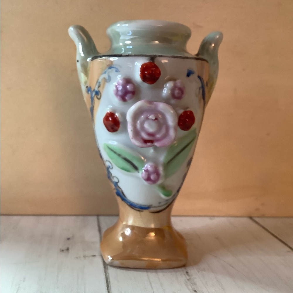 Vintage Japan Mini vase 3.5” Hand Painted Raised Floral Double Handle Gold Trim